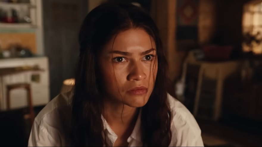 "Já entendi que alguém morre": Zendaya preocupa fãs ao usar apenas preto na turnê de divulgação de Homem-Aranh