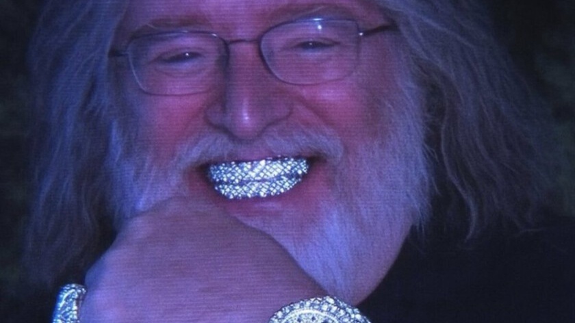 Não satisfeito com seu superiate, Gabe Newell compra mansão gigantesca de US$ 70,8 milhões, com direito a túne